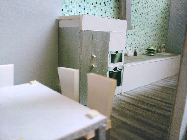 Línea discontínua. Kitchen