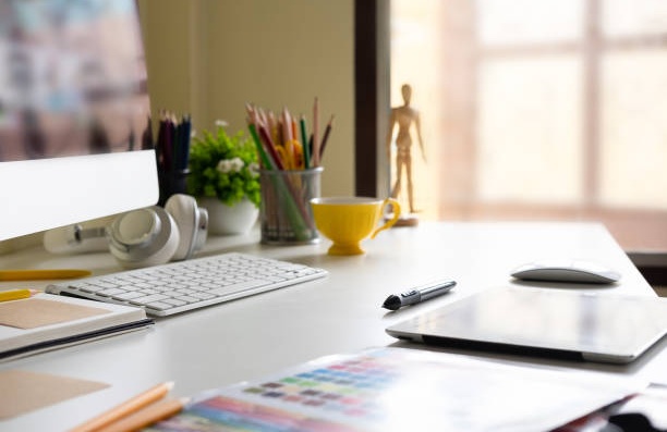 SOLICITANTES CON CUENTA EN LA UDC